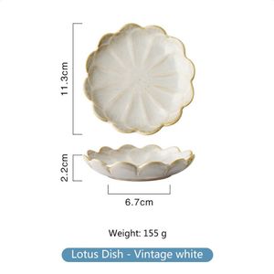 1Pcs Mooie Retro Lotus Porselein Plaat Porselein Oven Geglazuurde Bloem Diner Plaat Jam Fruitschaal Party Snack Plaat