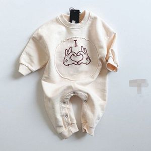 Herfst Zuigelingen Leuke Hart Borduren Lange Mouw Rompertjes Baby Jongens Meisjes Mode Overall