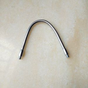 2 stks/partij Dia 6mm Led Zwanenhals Universele Slang Met twee side Mannelijke schroeven Ijzeren Pijp Metalen Sanitair Serpiform Buis flexibele Softrod