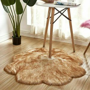 Pruimenbloesem Vormige Zachte Pluizige Slaapkamer Faux Fur Nep Wol Schapenvacht Tapijten Warm Harige Eetkamer Thuis Tapijt Anti-slip Floor Mat