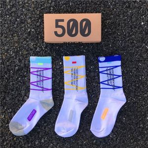 Sokken Mannen Herfst Mode Ondertekend Gezamenlijk Skateboard Sport Wit/Zwart Trend Hip Hop Liefhebbers Katoenen Sokken 3 paren/doos