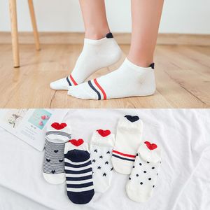 3 Pairs Katoen Womens Sokken Rood Hart Leuke College Eenvoudige Stijl Studenten Vrouwelijke Sokken Meias Ademend Lente Zomer Kawaii Sox