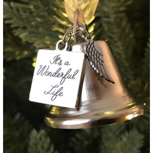 Het Is Een Prachtige Leven Geïnspireerd Christmas Angel Bell Ornament Met Angel Wing Charm. Wordt Geleverd Met 2 Verwisselbare Linten.