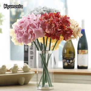 Kyunovia 2 stks/partij Kunstzijde Hortensia Bloem Tak Bruiloft Centerpieces Home Hotel DIY Bloemstukken KY110