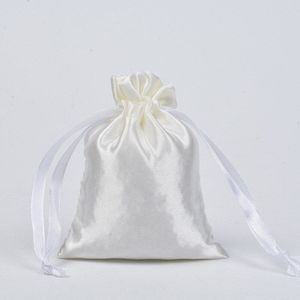 50 Stks/partij 7X9 Cm Kleine Satijn Zijde Koord Zakjes Sieraden Make Verpakking Zakken Kerst Wedding Party Decoratie tassen