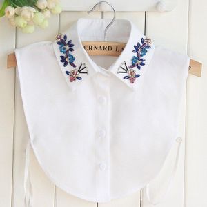 Populaire Rhinestone Bloemen Decoraties Afneembare Revers Shirt Blouse Nep Kraag Voor Dames Vrouwen FS0421