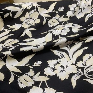 140Cm Breed 19Mm Bloemenprint Zwarte Zijde Twill Stof Voor Zomer Lange En Korte Jurk Shirt Sjaal Broek g025