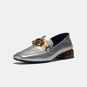 Fedonas Mode Beknopte Lakleer Vrouwen Casual Schoenen Metalen Ketting Decoratie Lente Vierkante Teen Slip-On Schoenen vrouw