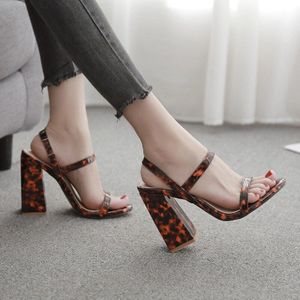 Hoksvzy Vrouwen Shoes2020 Zomer Mode Alle-Match Sexy Luipaard Print Chunky Hak Hollow-Out Grote Maat Vrouwen 'S Sandalen Zl