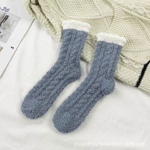 Winter Coral Fleece Winter Mid Sokken Warme Koude Weerstand Plus Fluwelen Dikke Sokken Kawaii Snoep Kleur Katoen Floor Slaap Sokken