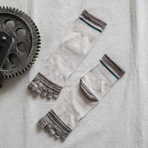 Vintage Vijf Vinger Sokken Compressie Puur Katoen Heldere Kleur Weave Gestreepte Harajuku Gelukkig Grappige Sokken Met Tenen Heet Verkoop