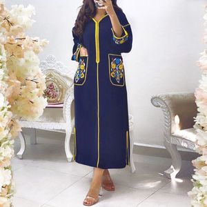 Video's over Wat is 2026 Nieuwe Elegante Moslim Vrouwen Casual Abaya Jurk met Bijpassende Hijab