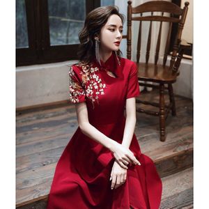 Vintage Rode Bruid Qipao Novelty Luxe Borduurwerk Elegante Jurk Korte Mouwen A-lijn Dame Partij Jassen