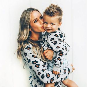 Familie Bijpassende Outfits mama en me kleding Leopard Hoodies vrouwen Kids jongen meisjes Sweater hoody top familie kleding