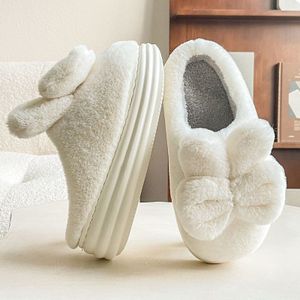 Witte Fluff Bunny Oor Strik Slides Vrouwen Bont Flip-Flops Fuzzy Thuis Slippers Met Hakken Vrouwen Indoor schoenen Chunky Slipper