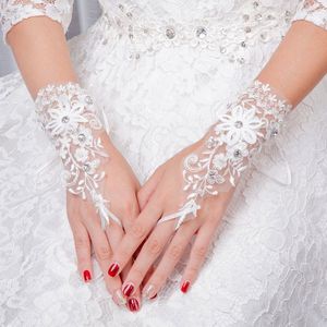 Bridal Handschoenen Korte Diamant Kant Handschoenen Hand Terug Mooie Vingerloze Bruiloft Handschoenen Accessoires Mariage Mingli Tengda