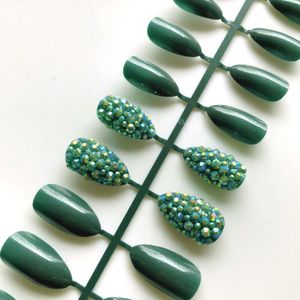 Druk Op Nagels Bling Custom Volledige Rhinestones Decoratie Doodskist Matte Kunstnagels Wijn Rode UV Gel Nail Tips 24 stuks