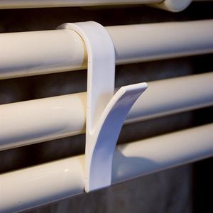 6Pcs Opslag Hanger Voor Bad Witte Handdoek Mop Kapstokken Transparante Verwarmde Radiator Kleerhanger Organizer Decoratie Tool
