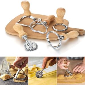 5Pcs Pasta Maker Cutter Ravioli Stempel Toonaangevende Deeg Cutter Met Handvat Cakevorm Embossing Mallen Pasta Druk Keuken Attachment