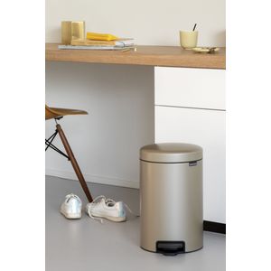 Brabantia pedaalemmer NewIcon 12 liter champagne