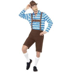 Bavarian tiroler kostuum man