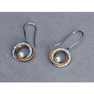 Luna-Pearls Parelsoorbellen met 0,09ct Diamanten O181