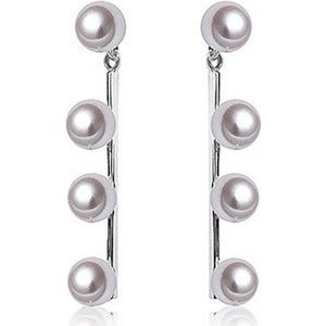 Luna-Pearls Akoya Pareloorbellen met witgoud O130