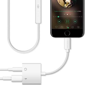 YAOMAISI Q05 + 2 in 1 2.4A 8-pins + 3,5 mm audio-oplaadkabel Adapterkabel, voor iPhone XR / iPhone XS MAX / iPhone X & XS / iPhone 8 & 8 Plus / iPhone 7 & 7 Plus / iPhone 6 & 6s & 6 Plus & 6s Plus / iPad