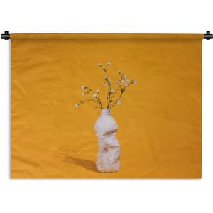 Wandkleed Abstracte Bloemen - Abstract boeket in een plastic fles op een oranje achtergrond Wandkleed katoen 150x112 cm - Wandtapijt met foto