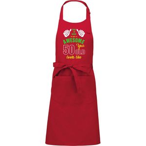 Leeftijd cadeau - Luxe keukenschort - BBQ schort - verjaardag - sarah - abraham  - Awesome 50 jaar - rood