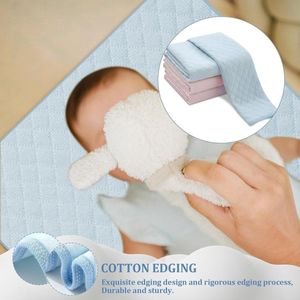 Set van 4 aankleedkussens voor onderweg, aankleedkussen 60 x 70 cm, babyaankleedkussen, aankleedkussen, commode, aankleedkussen, wasbaar, draagbaar aankleedkussen voor kinderen of volwassenen