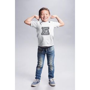 Straight Outta School - Humor - Kinder T-Shirt - Maat 7/8