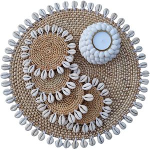 MigoStyling - Cadeau - Set - Placemat Dia 39 cm - Onderzetters - Waxinelichtje - Rotan - Kauri schelp - Naturel - Bohemian
