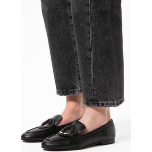 Manfield - Dames - Zwarte leren loafers met goudkleurig detail - Maat 38