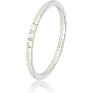 My Bendel Minimalistische zilverkleurige ring met drie fijne kristallen - Fijne edelstalen aanschuifring met drie zirkonia stenen - Met luxe cadeauverpakking