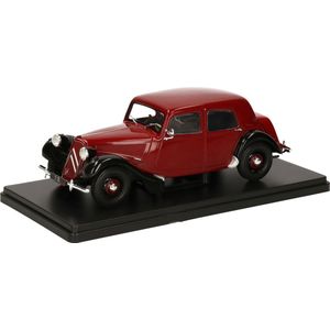 WhiteBox - Modelauto - Citroen Traction Avant 11BL 1952 - donkerrood - 18 x 7 x 6 cm