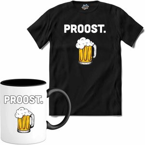 Proost - Bier kleding cadeau - bierpakket kado idee - grappige bierglazen drank feest teksten en zinnen - T-Shirt met mok - Heren - Zwart - Maat L
