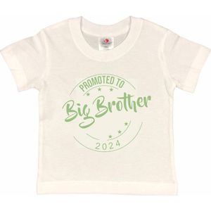 Shirt Aankondiging zwangerschap Promoted to Big Brother 2024 | korte mouw | Wit/sage green (saliegroen) | maat 122/128 zwangerschap aankondiging bekendmaking Baby big bro brother
