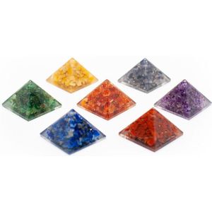 Chakra Set van 7 Orgone Baby Piramides