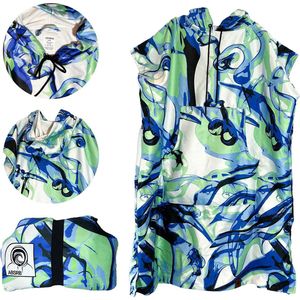 ABSRB Surfponcho Swirl voor volwassenen - Absorberend, snel drogend, 100% gerecycleerd polyester- Reishanddoek, poncho - One size fits all