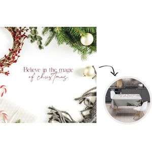 Kerst Tafelkleed - Kerstmis Decoratie - Tafellaken - Winter - Kerst - Magie - 100x100 cm - Kerstmis Versiering