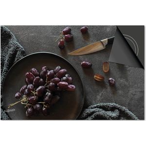 Inductie beschermer 78x52 - afdekplaat inductie mat - Dietrix Kookplaat beschermer - DELUXE - Flatlay - Druiven