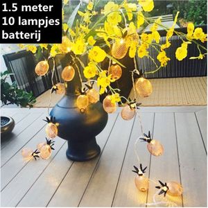 Xtraworks - Lichtslinger - Ananas - 1, 5 meter, 10 lichtpunten-wekt op batterij