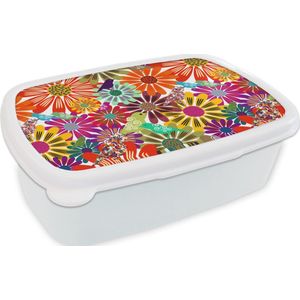 Broodtrommel Wit - Lunchbox - Brooddoos - Regenboog - Bloemen - Patronen - Hippie - 18x12x6 cm - Volwassenen