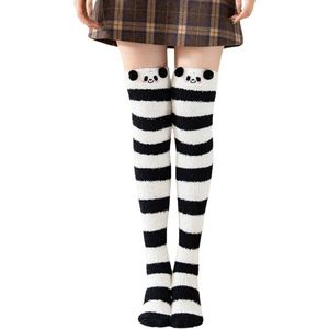 1 paar warme overknee sokken Panda - zwart-wit - maat 36-40 - grappige damessokken - meisjessokken - fleece - lange huissokken