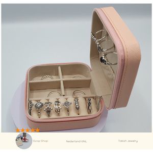 Takish Sieraden Geschenkset: Roze Reisjuwelendoosje met 15 Bohemian Ringen