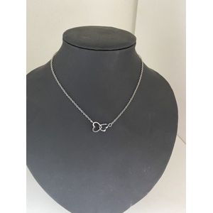 Ketting met hartjeshanger zilverkleurig | Moederdag | Verjaardagscadeau| Cadeautje| Valentijnsdag| Kado | sieraden | vaderdag | oorbellen | oorsieraden | halsketting