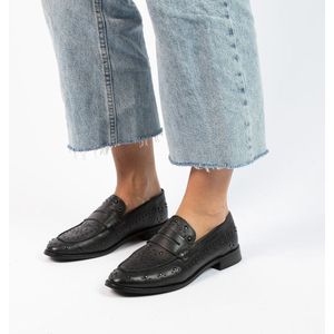 Manfield - Dames - Zwarte leren loafers met studs - Maat 36