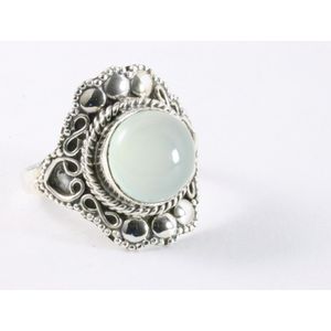 Bewerkte zilveren ring met aqua chalcedoon - maat 16.5