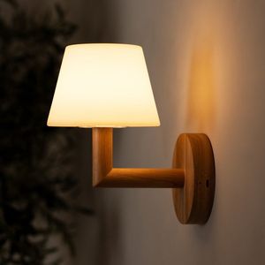 Tavellio – Wandlamp Ted – 100% Hout & Handgemaakt – tot 100 branduren – Oplaadbaar, Dimbaar, Draadloos & USB – Touch schakelaar – 2700K – Oplaadbare wandlamp – Wandlamp op Accu & Batterij – Trapverlichting – Woonkamer – Nachtlampje – L23 & B15